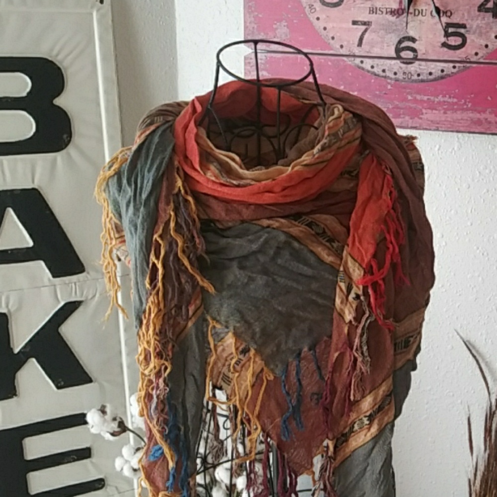 NWOT 29 Palms square scarf - Picture 3 of 3